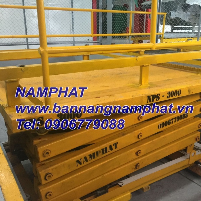 bàn nâng thủy lực
