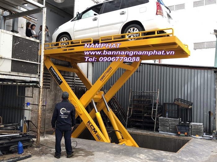 bàn nâng thủy lực